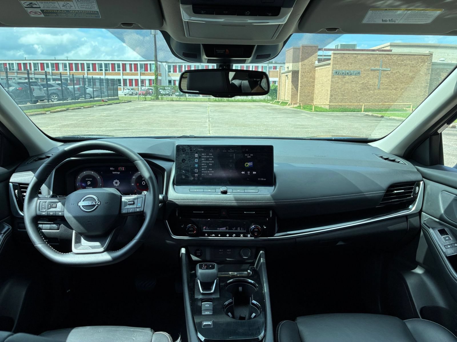 Used 2026 Nissan Rogue SL FWD image 34