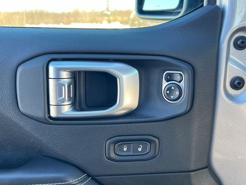 Used 2020 Jeep Wrangler Unlimited Sahara w/ Cold Weather Group image 14