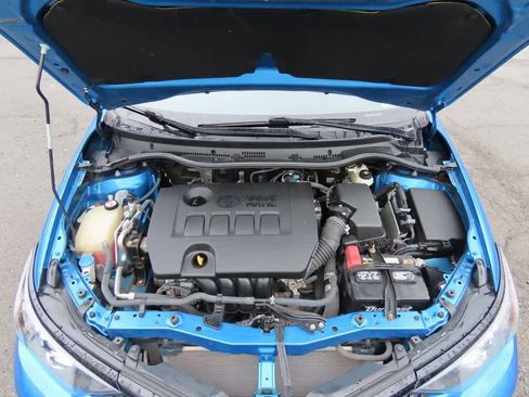 Used 2017 Toyota Corolla iM image 9