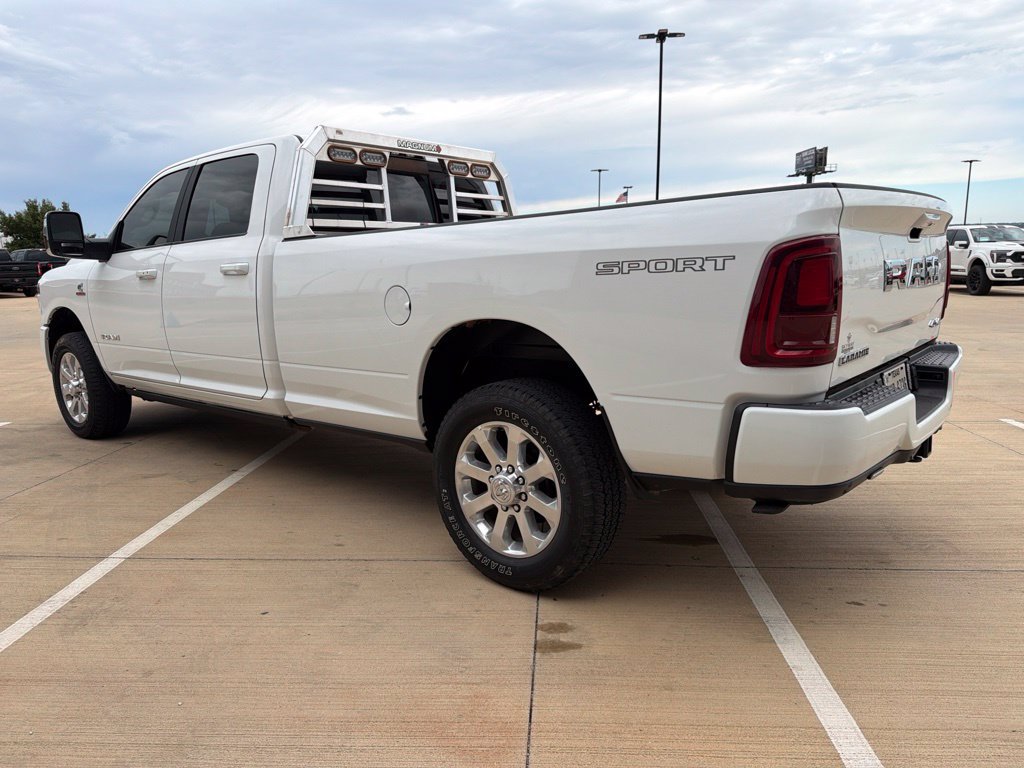 Used 2025 RAM 3500 Laramie AWD/4WD image 4