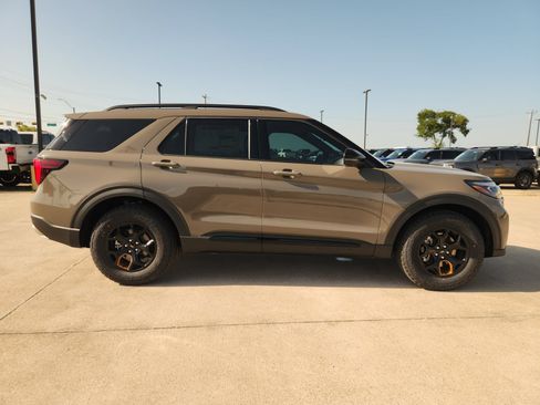New 2026 Ford Explorer Tremor w/ Tremor Convenience Package AWD/4WD image 7