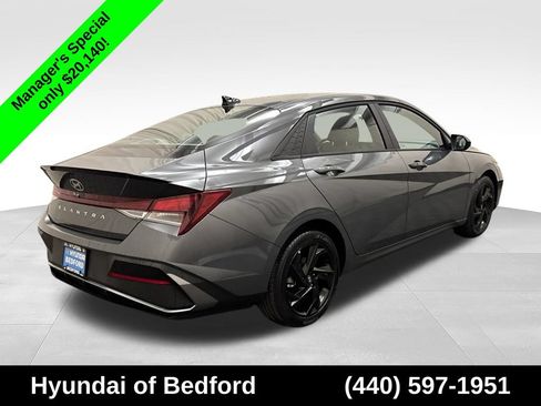 Certified 2026 Hyundai Elantra Sport FWD image 5