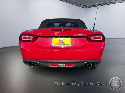 Used 2018 FIAT 124 Spider Lusso w/ Convenience Group image 5