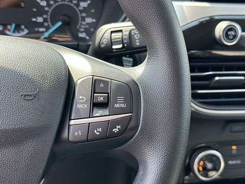 Used 2022 Ford Escape SE w/ SE Sport Appearance Package image 19