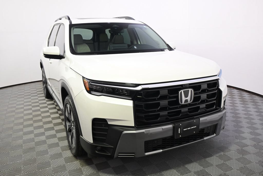 Used 2026 Honda Pilot Elite image 9