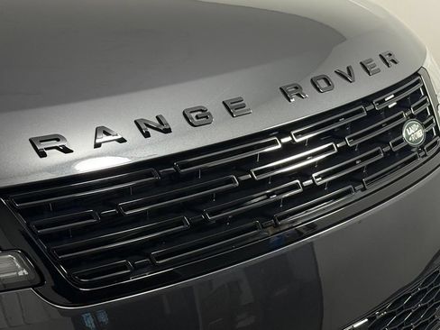 Used 2026 Land Rover Range Rover Sport Dynamic SE AWD/4WD image 14