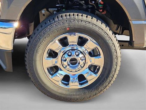 New 2026 Ford F250 Lariat w/ Chrome Package image 10