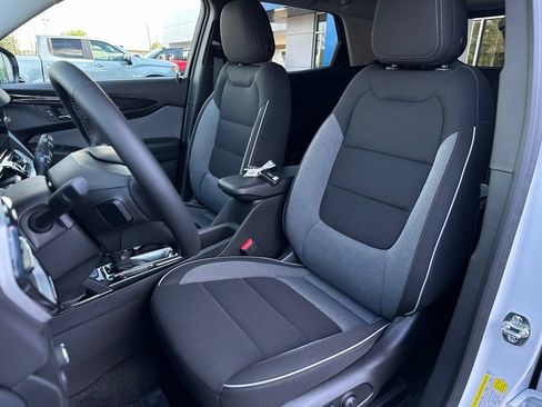 New 2026 Chevrolet TrailBlazer LT w/ Convenience Package FWD image 13