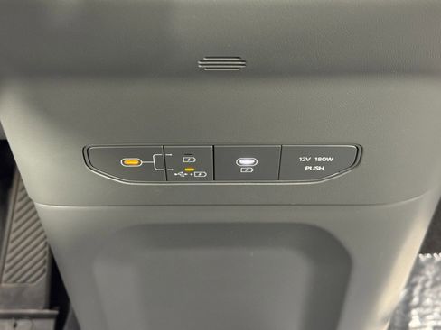 Used 2024 Kia EV9 Light Long Range image 30