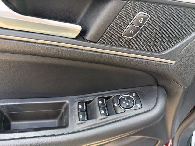 Used 2021 Ford Edge SEL AWD/4WD image 12