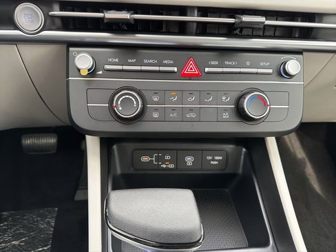 New 2026 Hyundai Tucson SE image 25