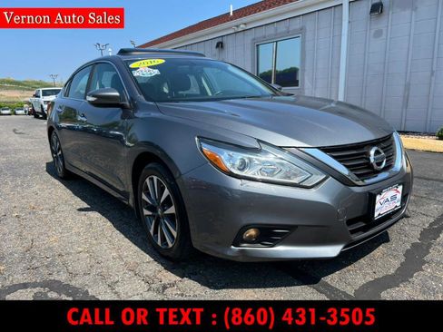Used 2016 Nissan Altima 2.5 SL w/ 2.5 Technology Package image 3
