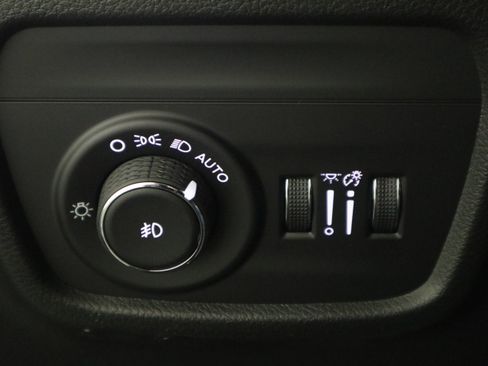 New 2025 Jeep Grand Cherokee Limited w/ Luxury Tech Group II image 33