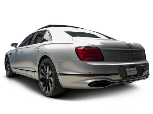 Used 2022 Bentley Flying Spur W12 AWD/4WD image 3