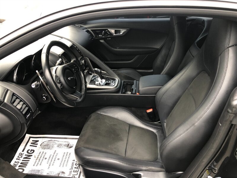 Used 2017 Jaguar F-TYPE Coupe RWD image 9
