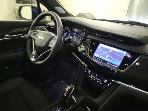 New 2025 Cadillac XT6 Sport image 24