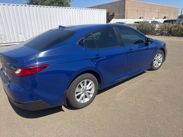 Used 2025 Toyota Camry LE w/ Convenience Package FWD image 3