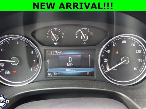 Used 2019 Buick Enclave Essence FWD image 11