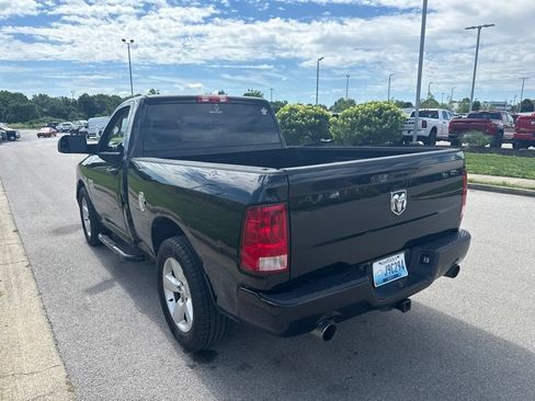 Used 2014 RAM 1500 Express RWD image 4