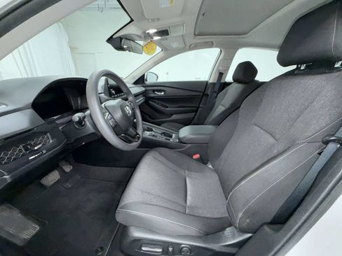 Used 2024 Honda Accord EX image 12