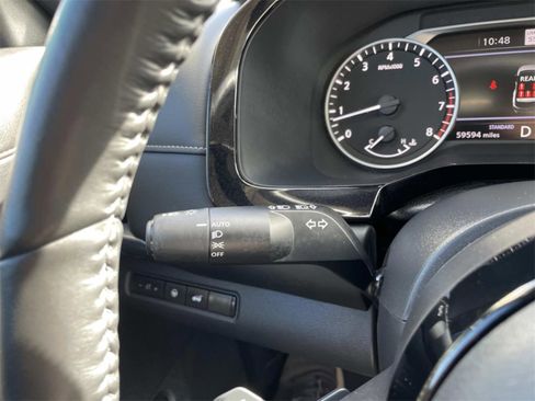 Used 2024 Nissan Pathfinder SL w/ SL Premium Package image 27