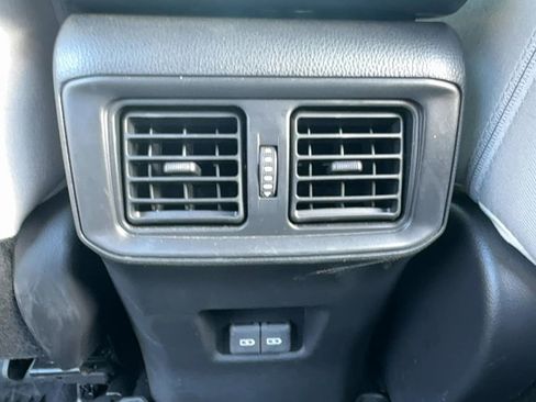 Used 2022 Toyota RAV4 XLE image 20