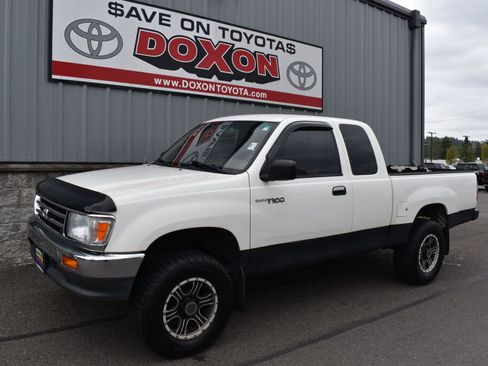 Used 1998 Toyota T100 DX AWD/4WD image 1