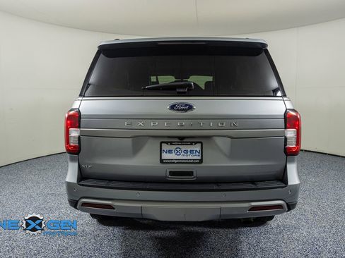 Used 2024 Ford Expedition XLT image 6