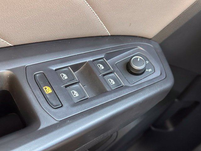 Used 2022 Volkswagen Atlas SEL AWD/4WD image 17