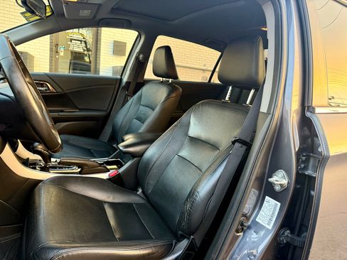 Used 2017 Honda Accord EX-L image 17