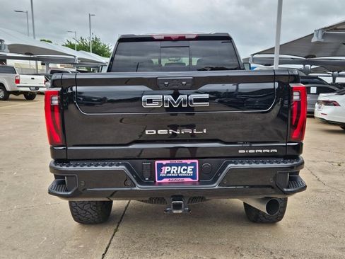Used 2025 GMC Sierra 2500 Denali Ultimate image 6