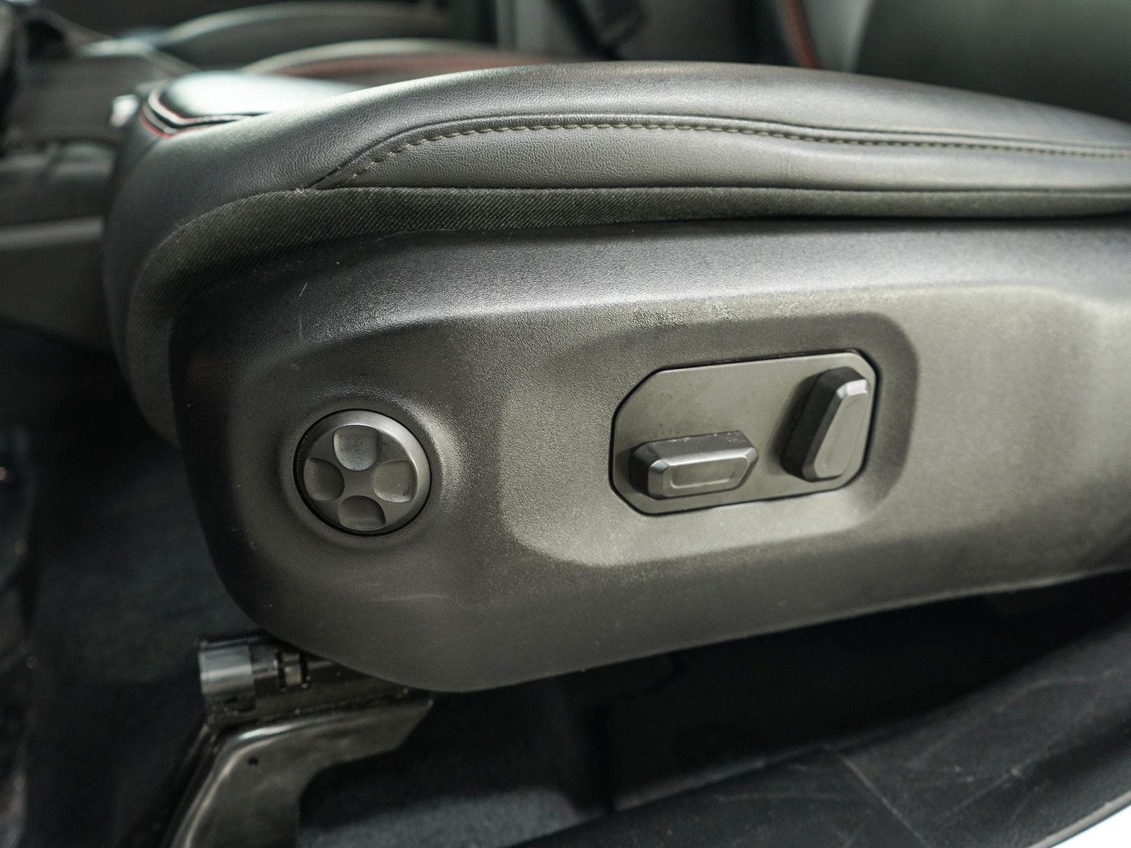 Used 2025 Jeep Wrangler Unlimited Rubicon AWD/4WD image 21