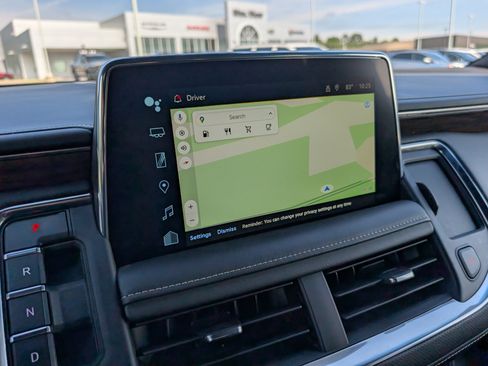 Used 2024 Chevrolet Tahoe Premier RWD image 16