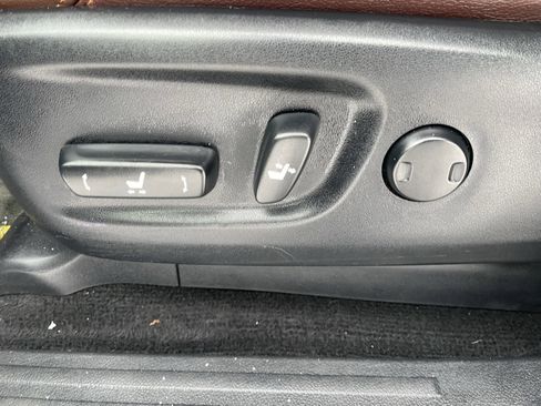 Used 2015 Toyota 4Runner Limited image 14