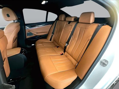 Used 2023 BMW 530i w/ M Sport Package RWD image 17