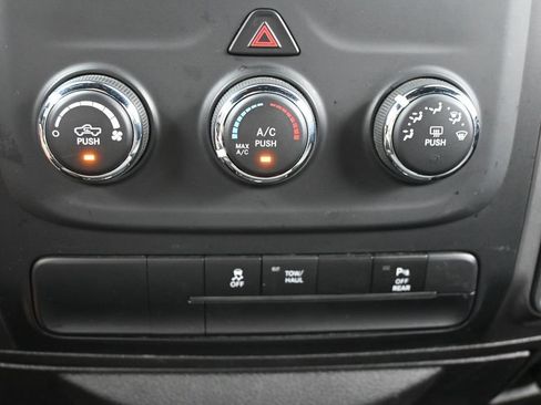 Used 2024 RAM 1500 Warlock AWD/4WD image 14