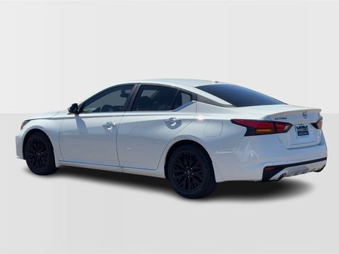 New 2025 Nissan Altima 2.5 SV w/ SV Special Edition Package image 3