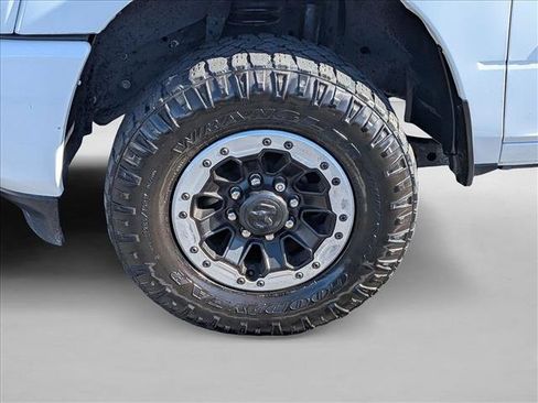 Used 2024 RAM 2500 Big Horn w/ Night Edition AWD/4WD image 14