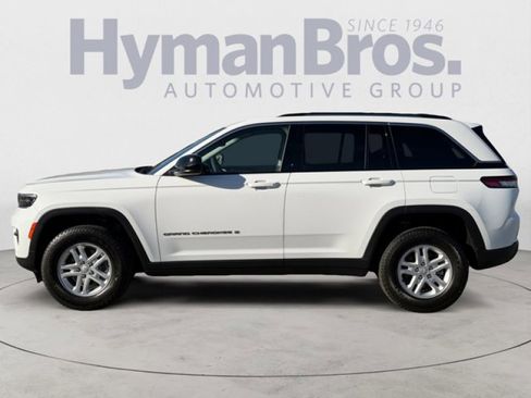 Used 2023 Jeep Grand Cherokee Laredo w/ Luxury Tech Group I image 6