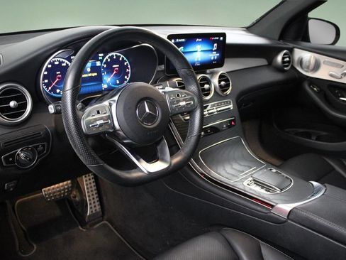 Used 2021 Mercedes-Benz GLC 300 image 2