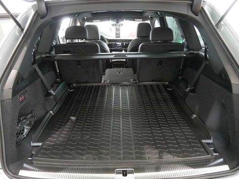 Used 2026 Audi Q7 2.0T Premium Plus w/ Premium Plus Package AWD/4WD image 7