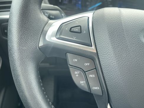 Used 2024 Ford Edge Titanium AWD/4WD image 20