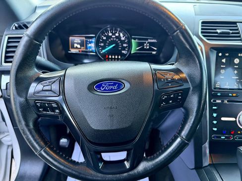 Used 2017 Ford Explorer Sport w/ Equipment Group 401A AWD/4WD image 13