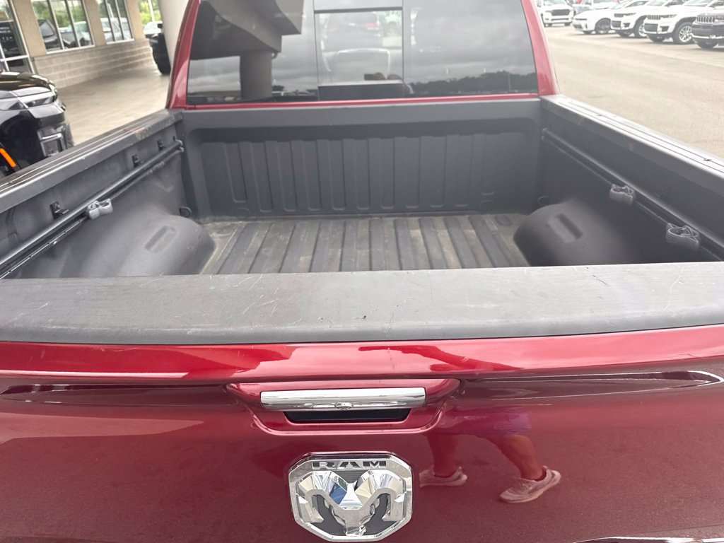 Used 2019 RAM 1500 Laramie AWD/4WD image 6