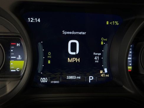Used 2024 Jeep Wrangler Unlimited Sahara w/ Safety Group AWD/4WD image 17