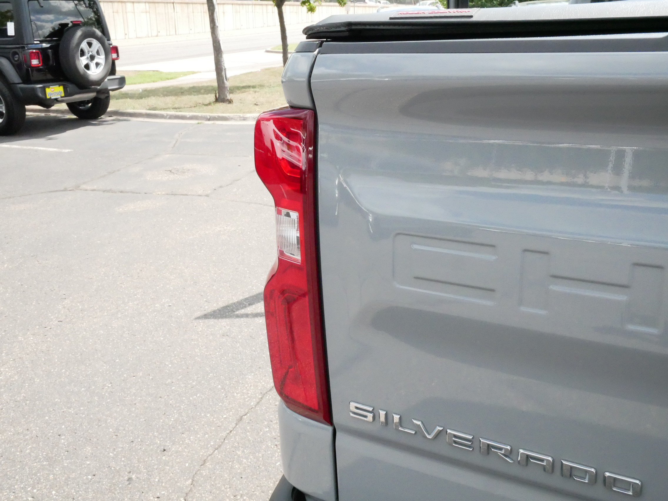 Used 2024 Chevrolet Silverado 1500 RST w/ Protection Package AWD/4WD image 17
