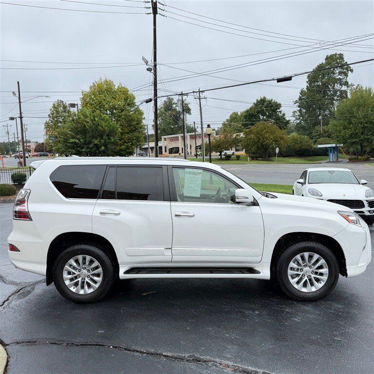 Used 2018 Lexus GX 460 Premium w/ Premium Package AWD/4WD image 6