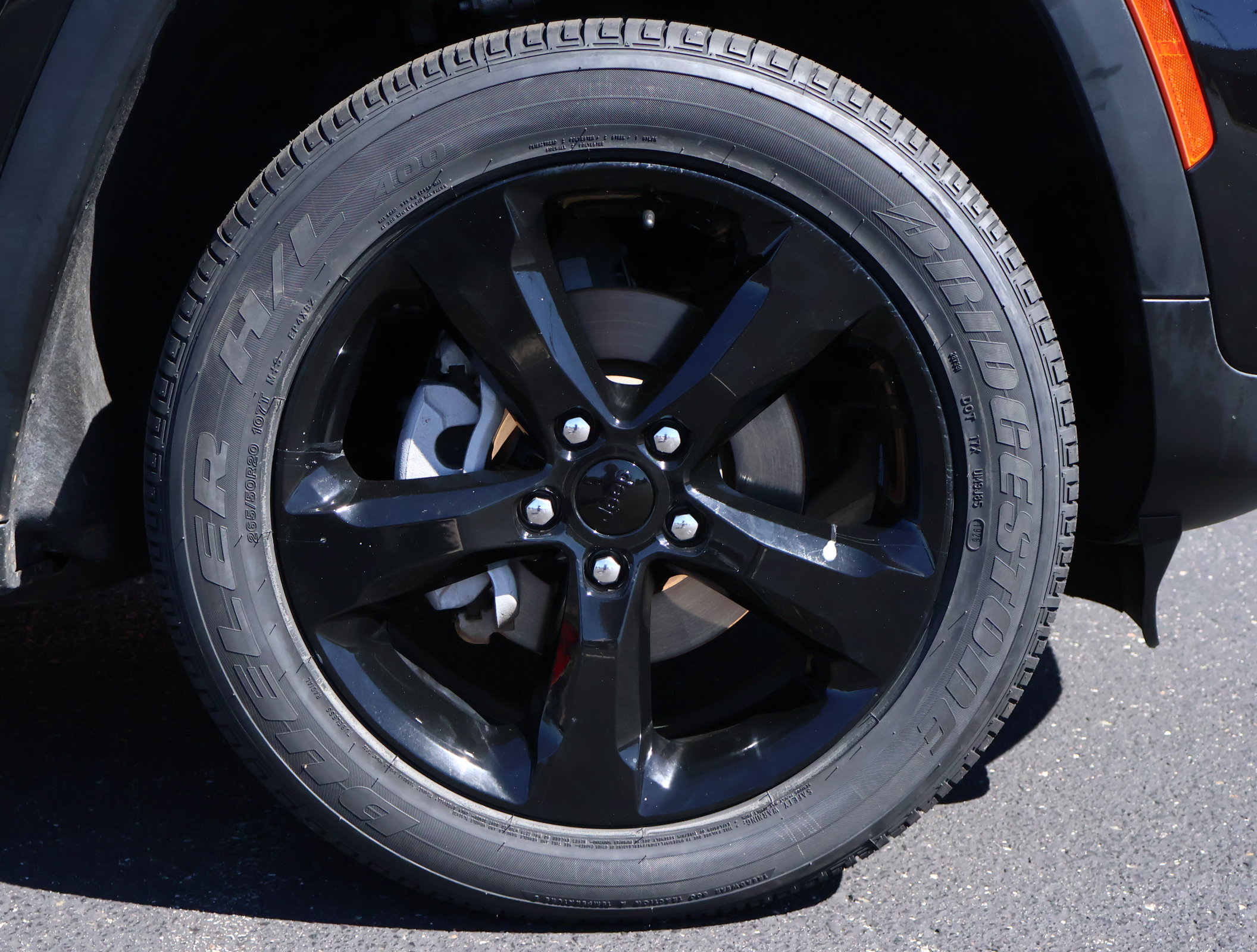 Used 2023 Jeep Grand Cherokee Altitude AWD/4WD image 27