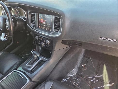 Used 2018 Dodge Charger GT image 21