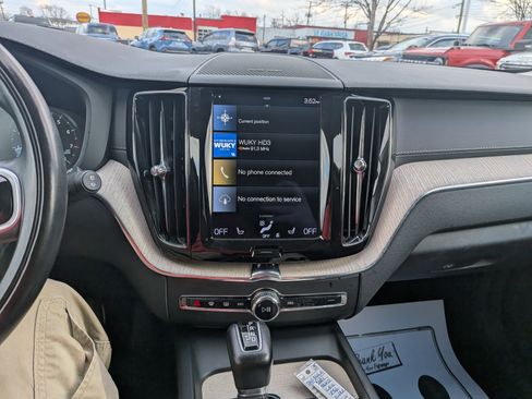 Used 2021 Volvo XC60 T6 Inscription w/ Protection Package Premier image 19